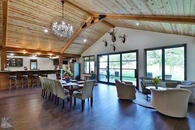  One of a kind private property in the Heart of Texas.  Lake Brownwood 20 min