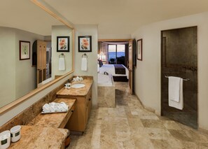 Panoramic Oceanfront Villa - 3101 | 욕실 | 무료 세면용품, 헤어드라이어, 목욕가운, 슬리퍼