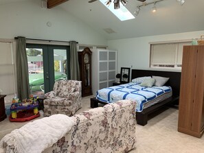 Desk, iron/ironing board, travel crib, free WiFi