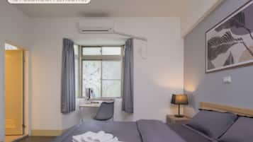 3 bedrooms, desk, iron/ironing board, free WiFi