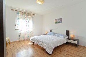 2 Schlafzimmer, Internetzugang