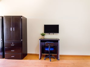 Standard Room, 2 Double Beds | Room amenity