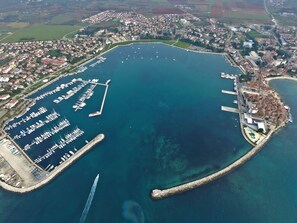 Marina/club náutico