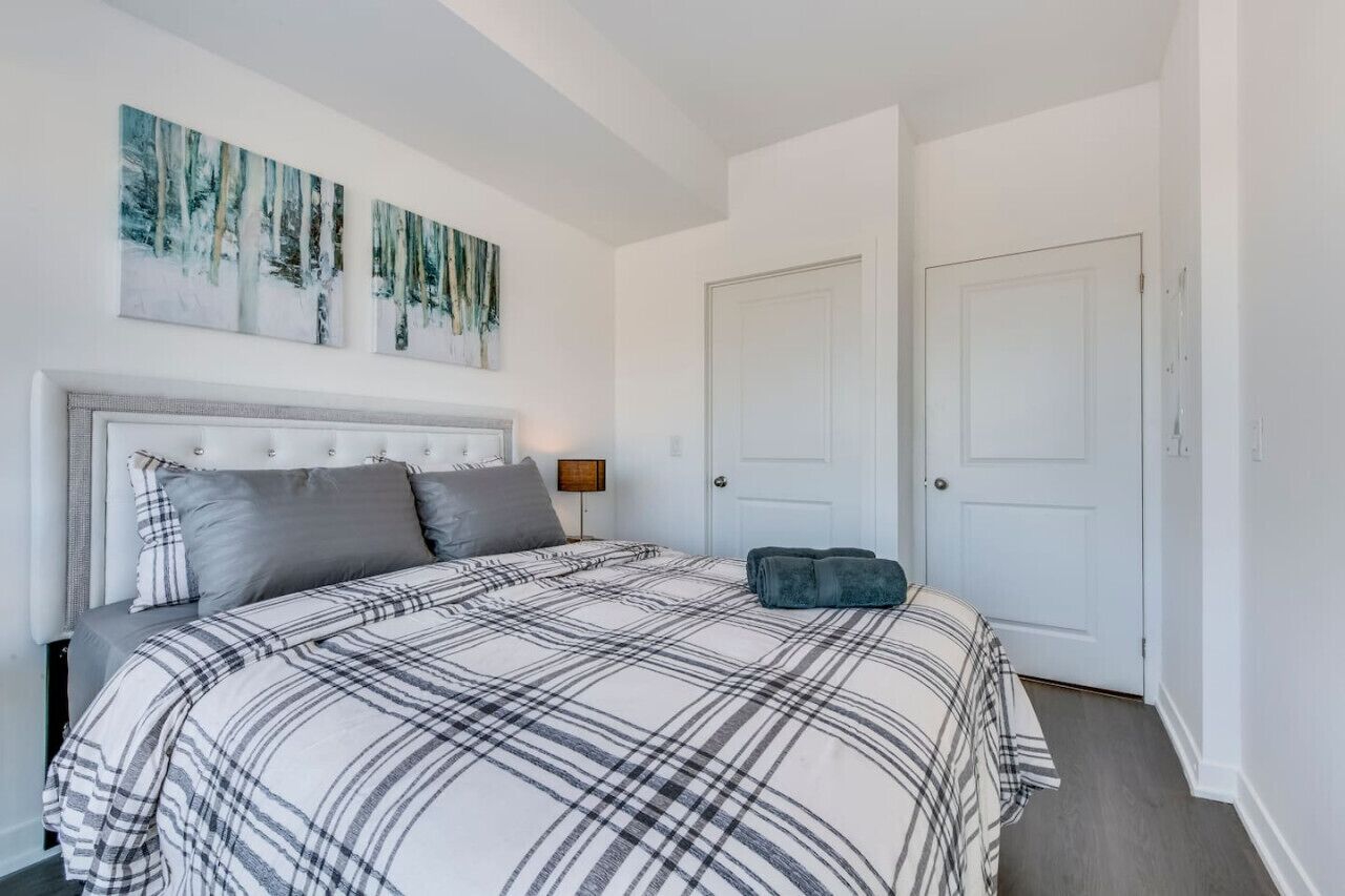 Condo Moderne Magnifiquement Conçu - 4 Personnes - Mississauga