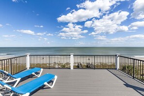 Property grounds - Vacation Station 6 Bedrooms Oceanfront (Surfside Beach)