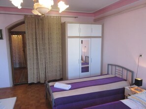 2 bedrooms, Internet
