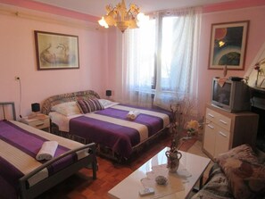 2 bedrooms, internet