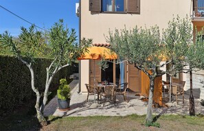 屋外ダイニングエリア