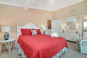 5 bedrooms, iron/ironing board, free WiFi, bed sheets