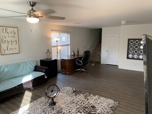 Interior - Master bedroom suite downstairs. (Las Vegas)