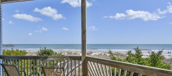 Giant Jim's Beachfront Inn