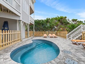 Pool - Beachfront ocean view home pet-friendly w/ private beach access & balcony (Surfside Beach)