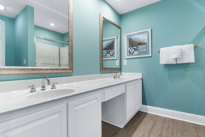 Badkar/dusch, handdukar och tvål