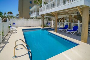 Pool - Tis Grace 5 Bedroom Oceanfront (Surfside Beach)