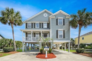 Exterior - Oceanfront 7BR Home w/ Beach Access & Stunning Ocean Views (Garden City)