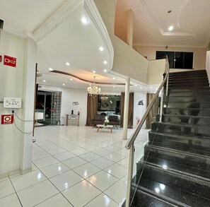 LED TV - Hotel Maryana (Morada Nova)