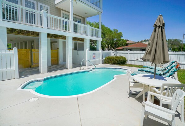 Pool - Walk to Beach House in Surfside w/ Pool, 6BR, Pet-Friendly (Surfside Beach)