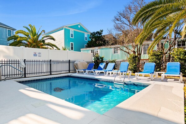 Pool - 6 Bedrooms Second Row Private Pool (Garden City Beach)