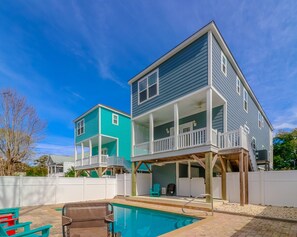 Pool - Coastal Haven 5 Bedrooms Short Walk to Beach (Surfside Beach)