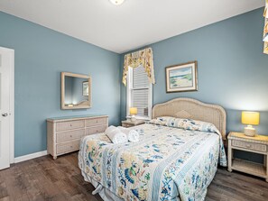 4 habitaciones, tabla de planchar con plancha y wifi gratis 