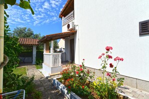 Property grounds - Apartment 405/917 (Istria - Medulin), 300m from the beach (Medulin)