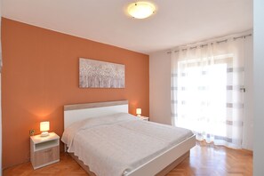 2 soveværelser, internetforbindelse