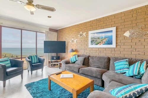 Knights View - 2/14 Merrilli Place