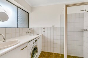 シャワー、ヘアドライヤー