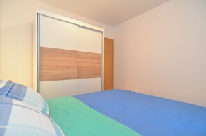 3 bedrooms, internet