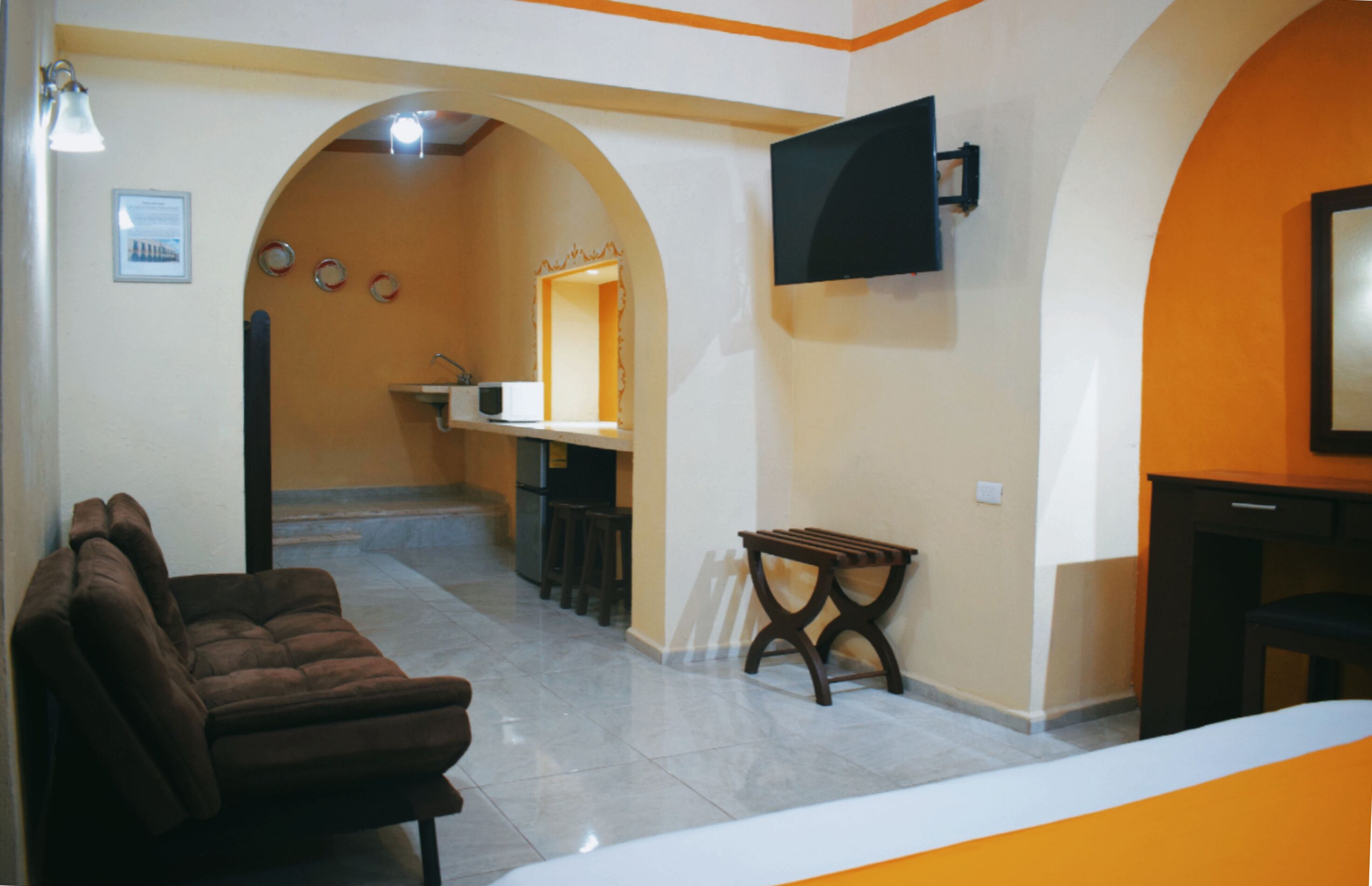junior suite, 1 bedroom | living area | 32-inch tv with satellite channels