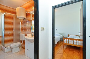 Bathtub