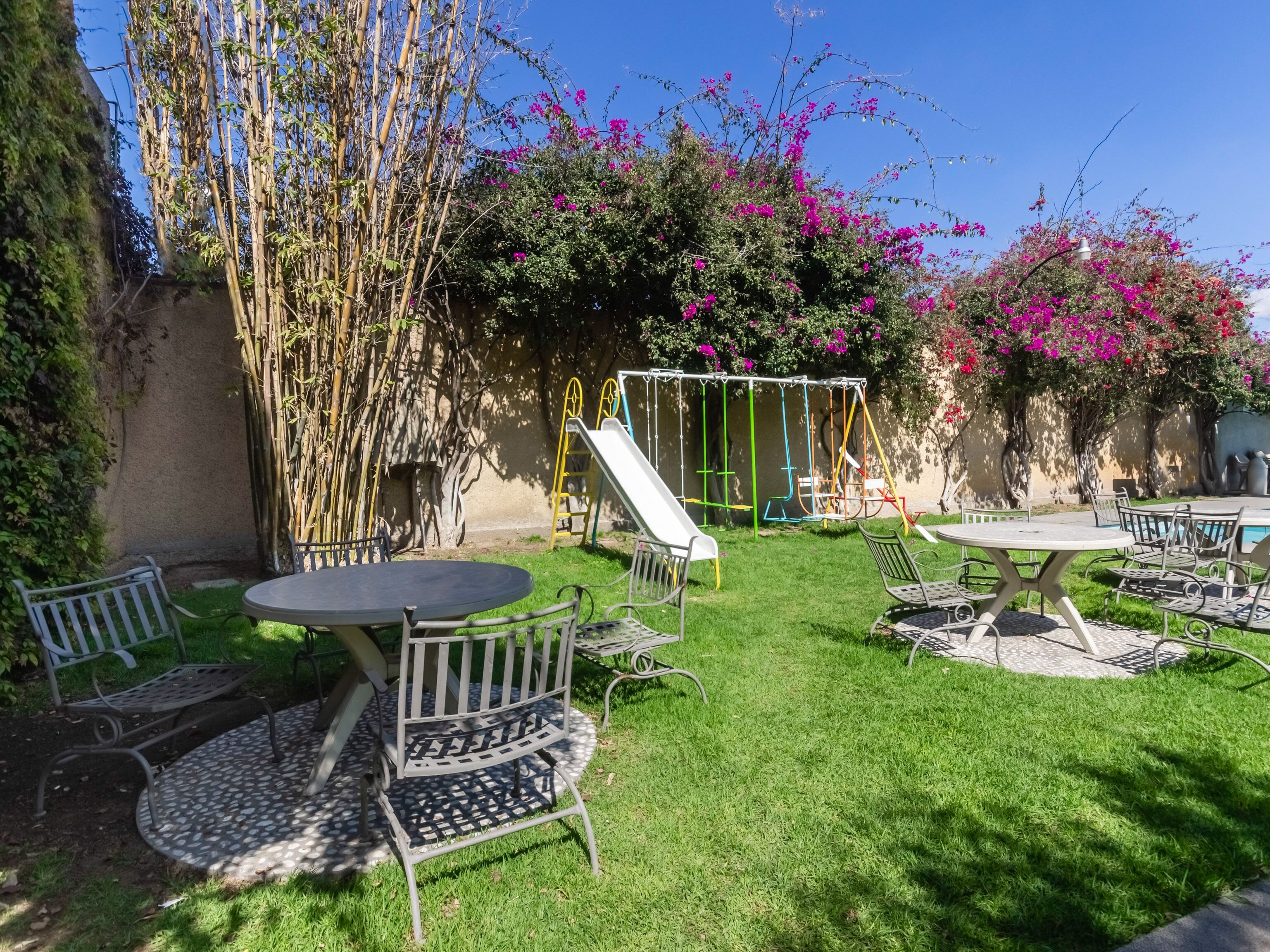 children’s play area – outdoor