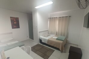 Business Room, 1 Double Bed, City View | Free WiFi, bed sheets, wheelchair access