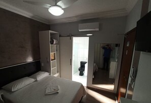 Business Room, 1 Double Bed, City View | Free WiFi, bed sheets, wheelchair access