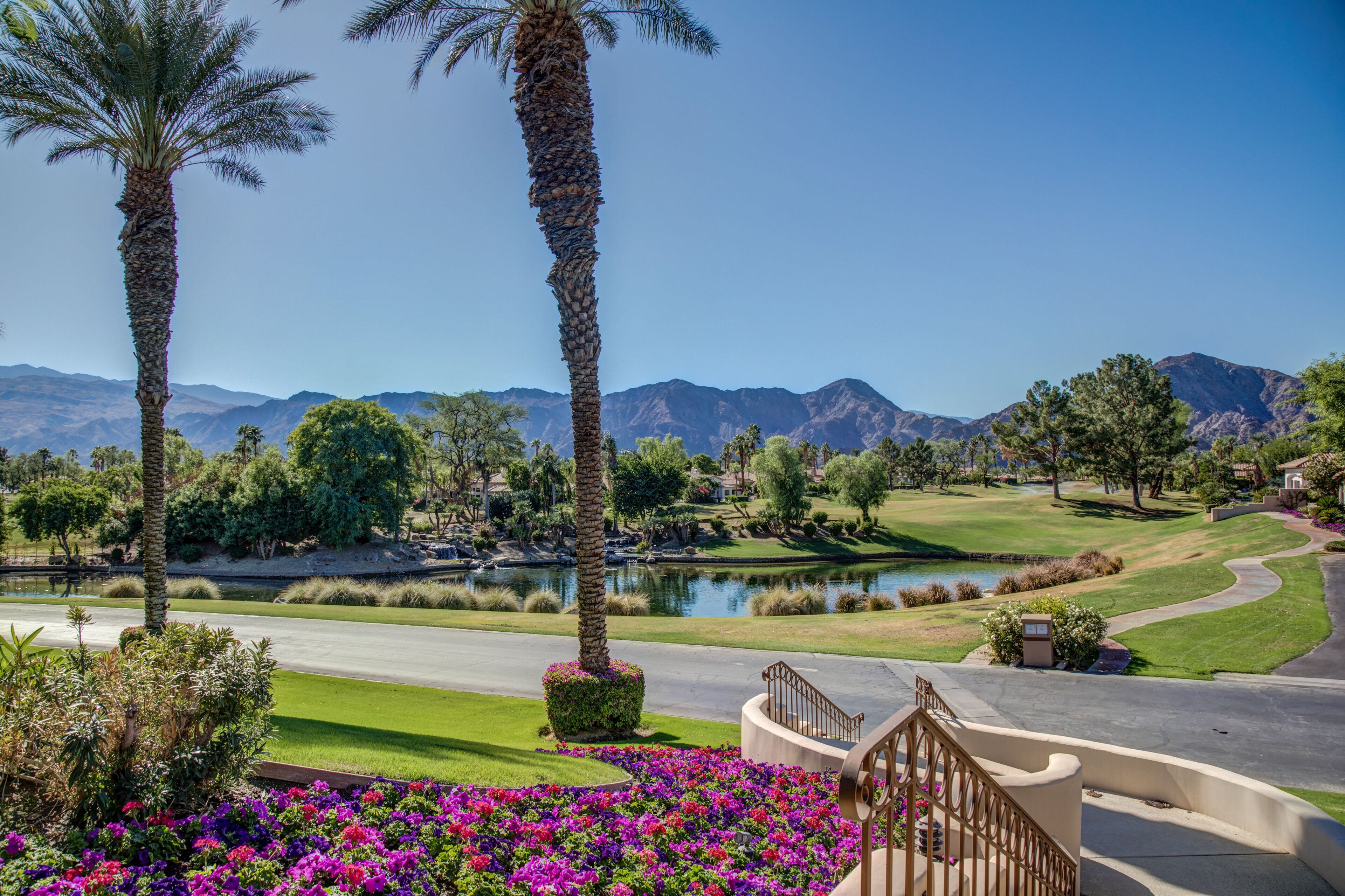 La Quinta Golf Views and Sunsets - Tennis, Pools, Pickleball