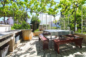 Outdoor dining - Apartment 606/1457 (Istria - Pjescana Uvala), 300m from the beach (Pjescana Uvala)