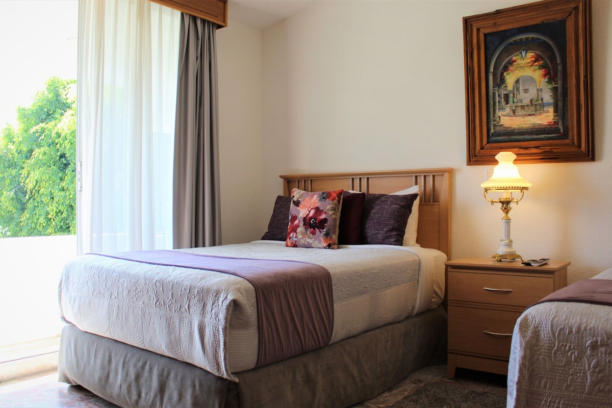 Premium bedding, down duvets, minibar, in-room safe