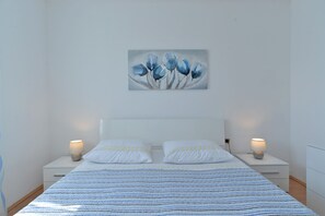 2 bedrooms, internet