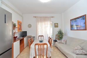 TV - Apartment 615/1474 (Istria - Rovinj), 500m from the beach (Rovinj)