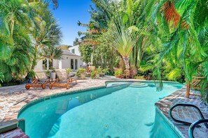 Outdoor pool, a heated pool