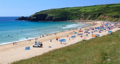 Fourways, near the golden sands of Marazion