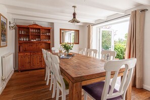 Dining - Fourways, near the golden sands of Marazion (Townshend)