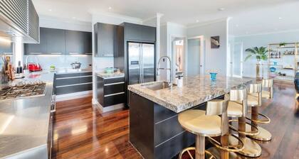 14 Karori Crescent, Orakei