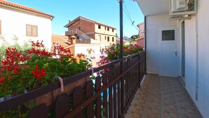 Property grounds - Apartment 647/23622 (Istria - Pula), 3000m from the beach (Pula)