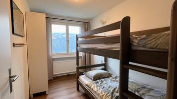 5 dormitorios, wifi gratis, ropa de cama