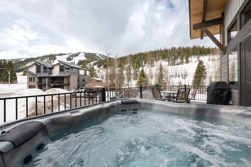 Slope side Single Family Home at the base of Winter Park!