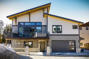 Exterior - Slope side Single Family Home at the base of Winter Park! (Winter Park)