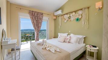 3 Schlafzimmer, Zimmersafe, Schreibtisch, Bügeleisen/Bügelbrett