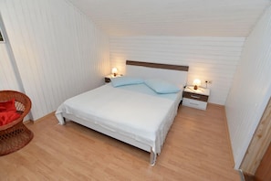 2 bedrooms, Internet