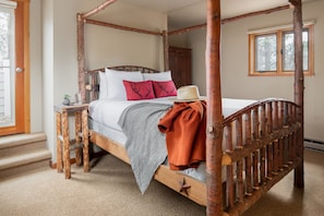 3 Schlafzimmer, Schreibtisch, Bügeleisen/Bügelbrett, WLAN